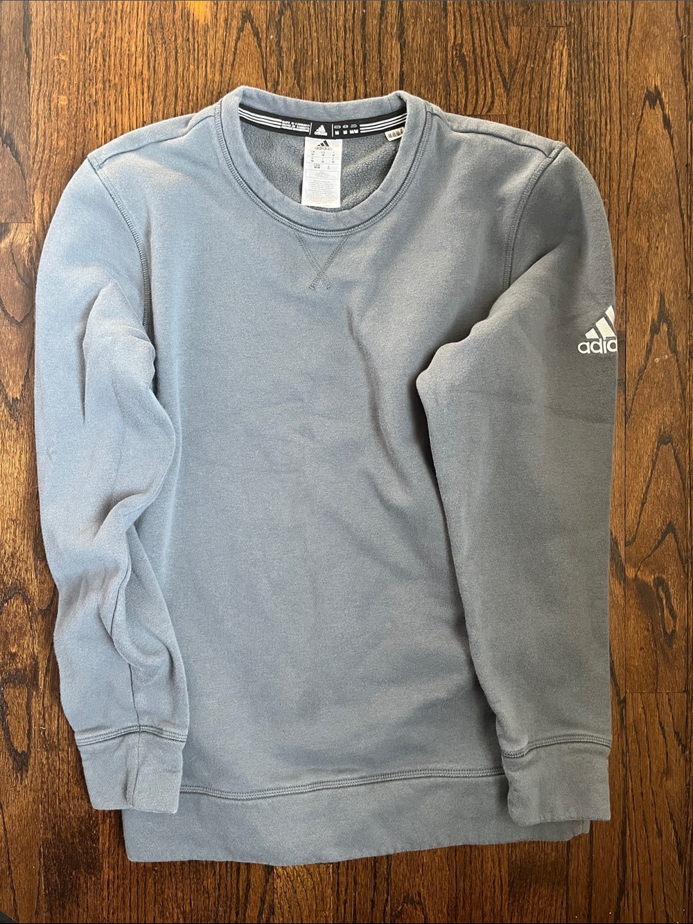 Men’s Adidas sweatshirt - medium